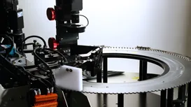Continuous rotating inspection design, with fast inspection speed and high precision